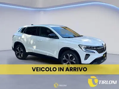 Renault Austral 1.2 full hybrid Techno 200cv auto del 2023 usata a Milano