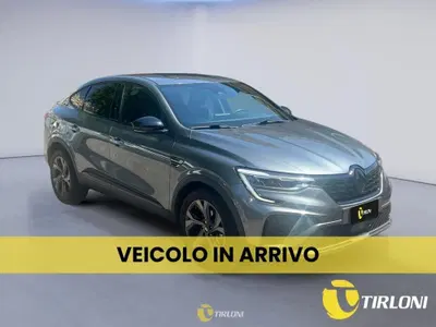 Renault Captur Full Hybrid E-Tech 145 CV Techno Fast Track del 2023 usata a Milano