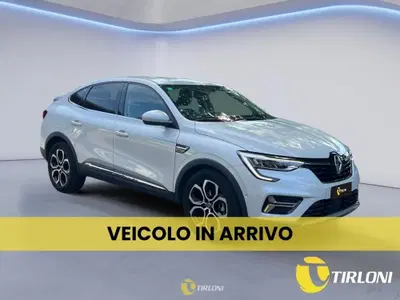 Renault Arkana Hybrid E-Tech 145 CV Techno del 2023 usata a Milano
