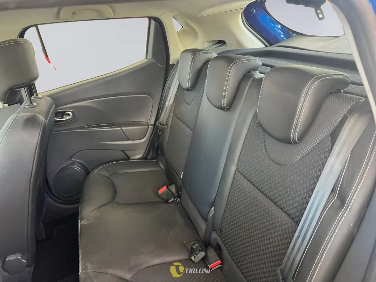 Renault Clio usata a Milano (13)