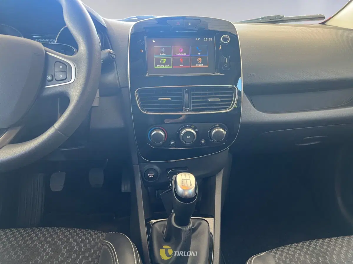 Renault Clio usata a Milano (15)
