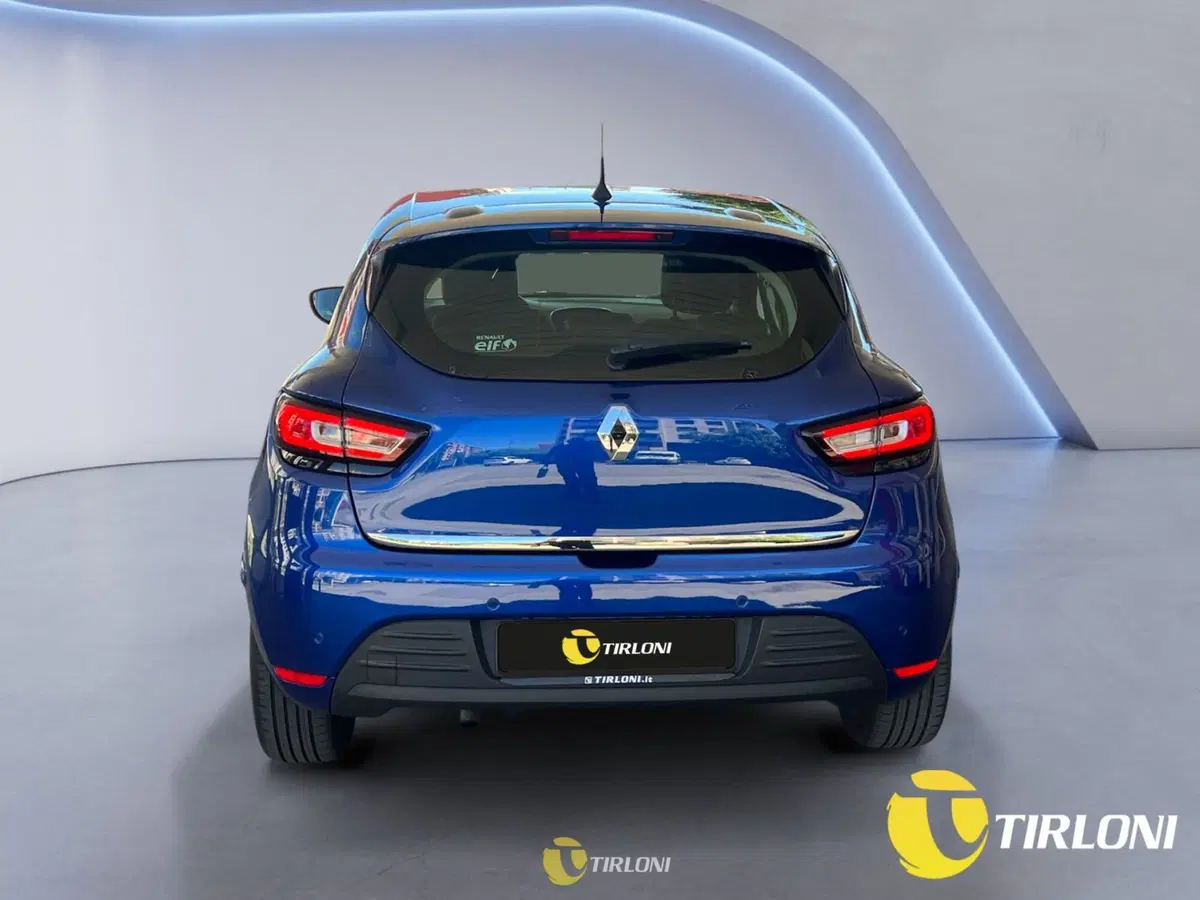 Renault Clio usata a Milano (8)