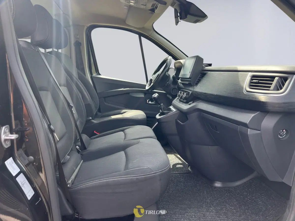 Renault Trafic usata a Milano (12)