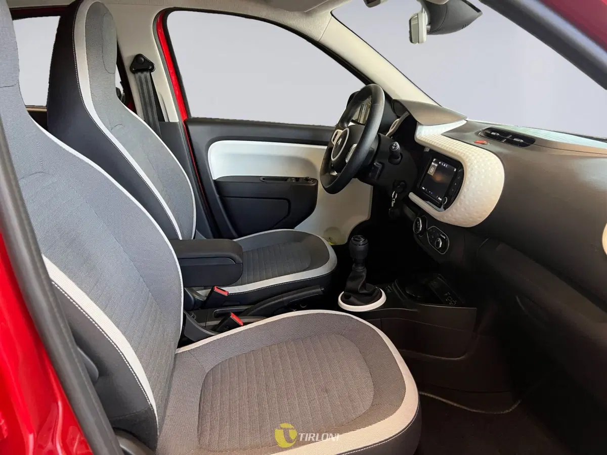 Renault Twingo usata a Milano (12)