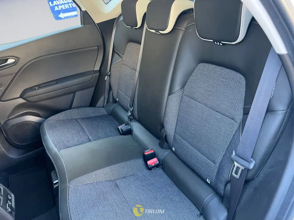 Renault Captur usata a Milano (13)