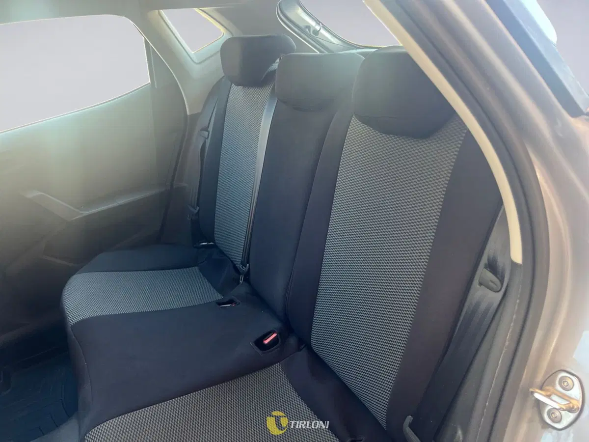 SEAT Ibiza usata a Milano (13)