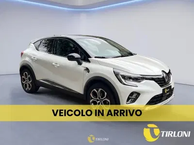 Renault Captur TCe 130 CV EDC FAP Intens del 2020 usata a Milano