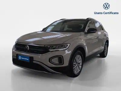 Volkswagen T-Roc 2.0 tdi Life 150cv dsg del 2023 usata a Favara