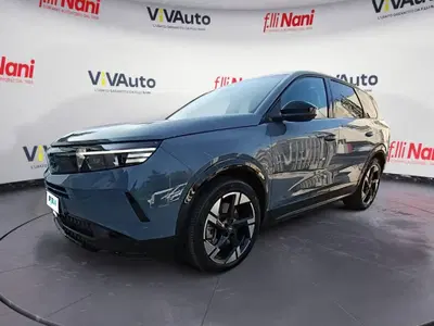 Opel Grandland 97kWh full electric GS 230cv del 2026 usata a Massa
