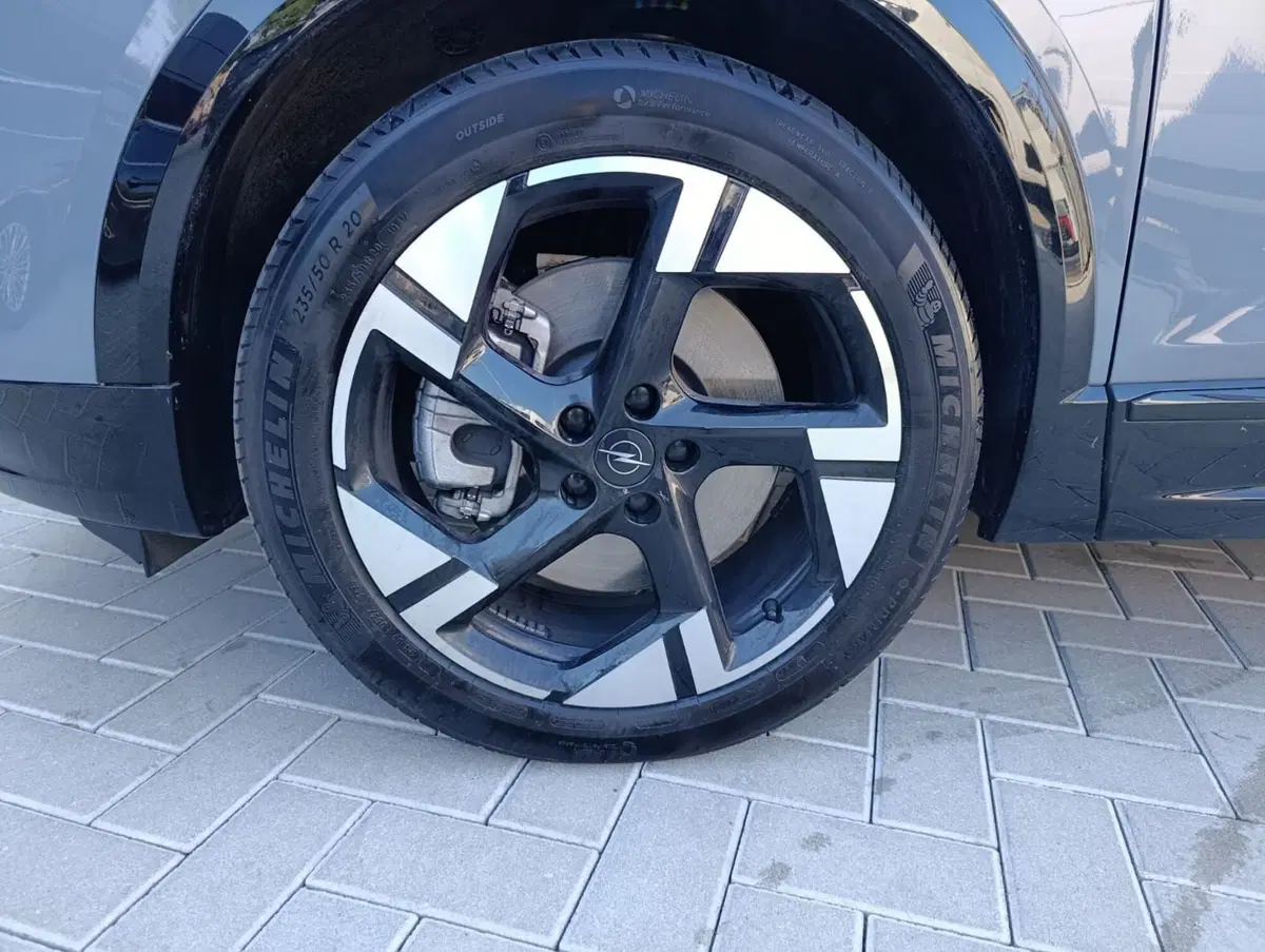 Opel Grandland usata a Massa-Carrara (17)