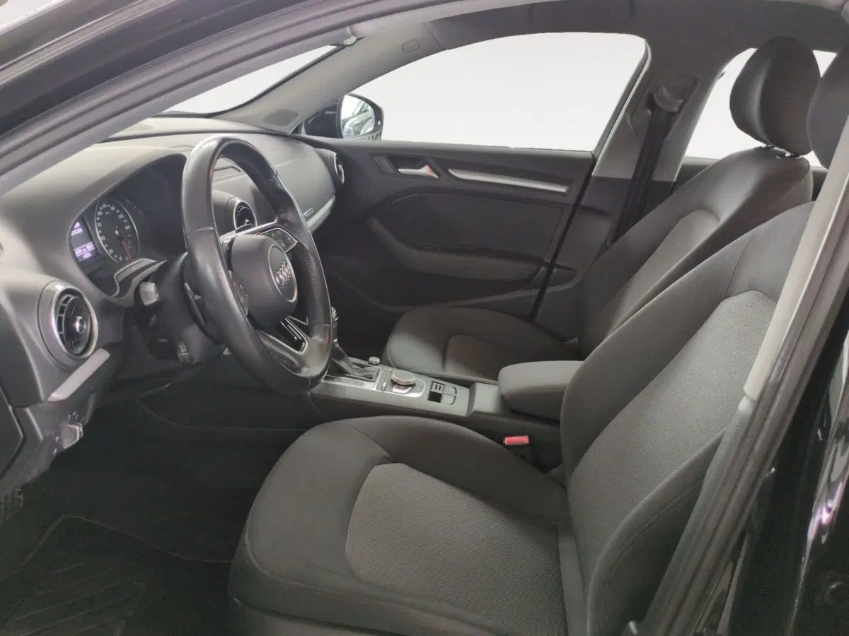 Audi A3 Sedan usata a Agrigento (8)