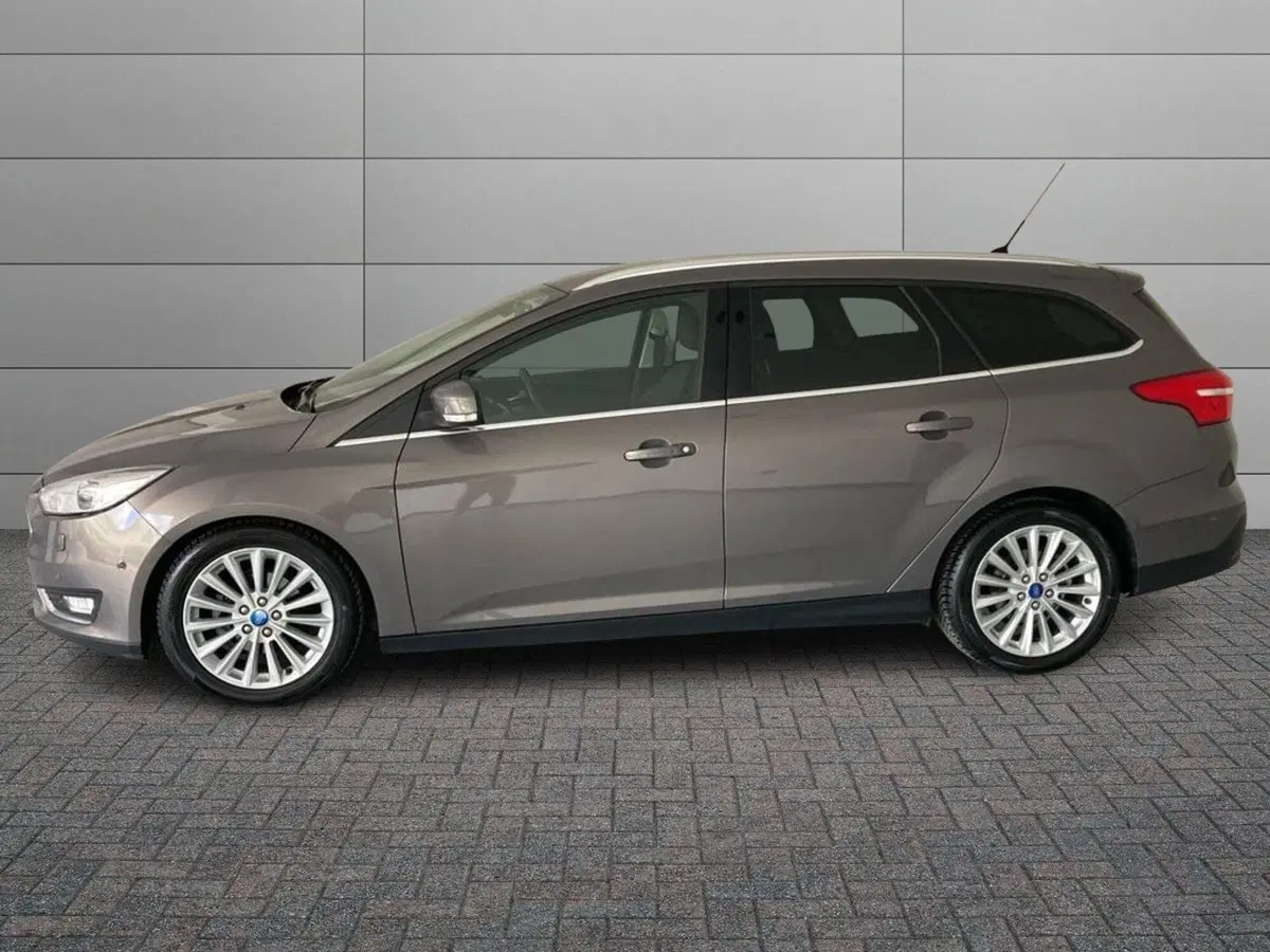 Ford Focus Station Wagon usata a Foggia (2)