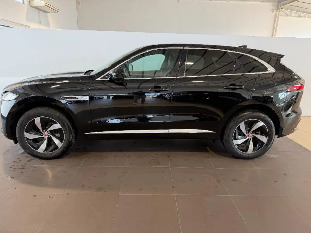 Jaguar F-Pace usata a Venezia (2)