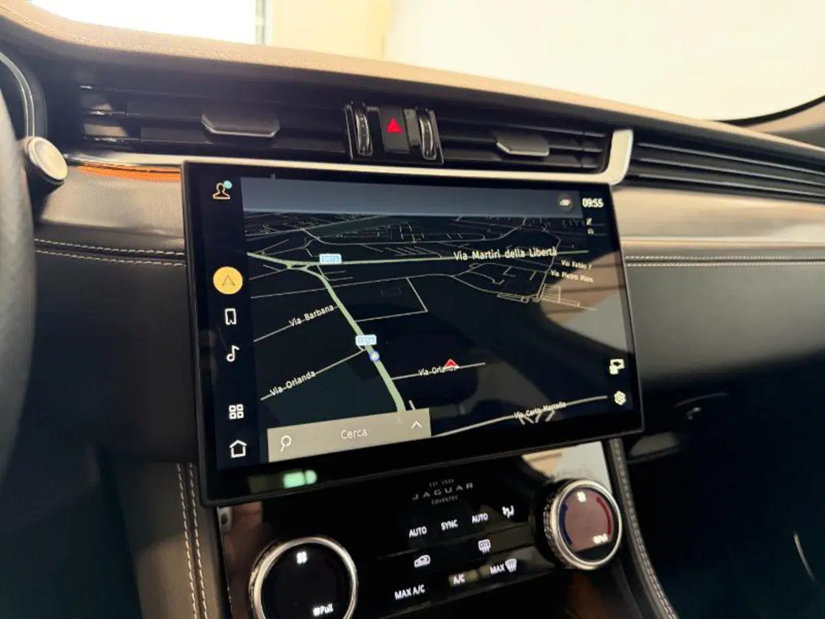 Jaguar F-Pace usata a Venezia (20)