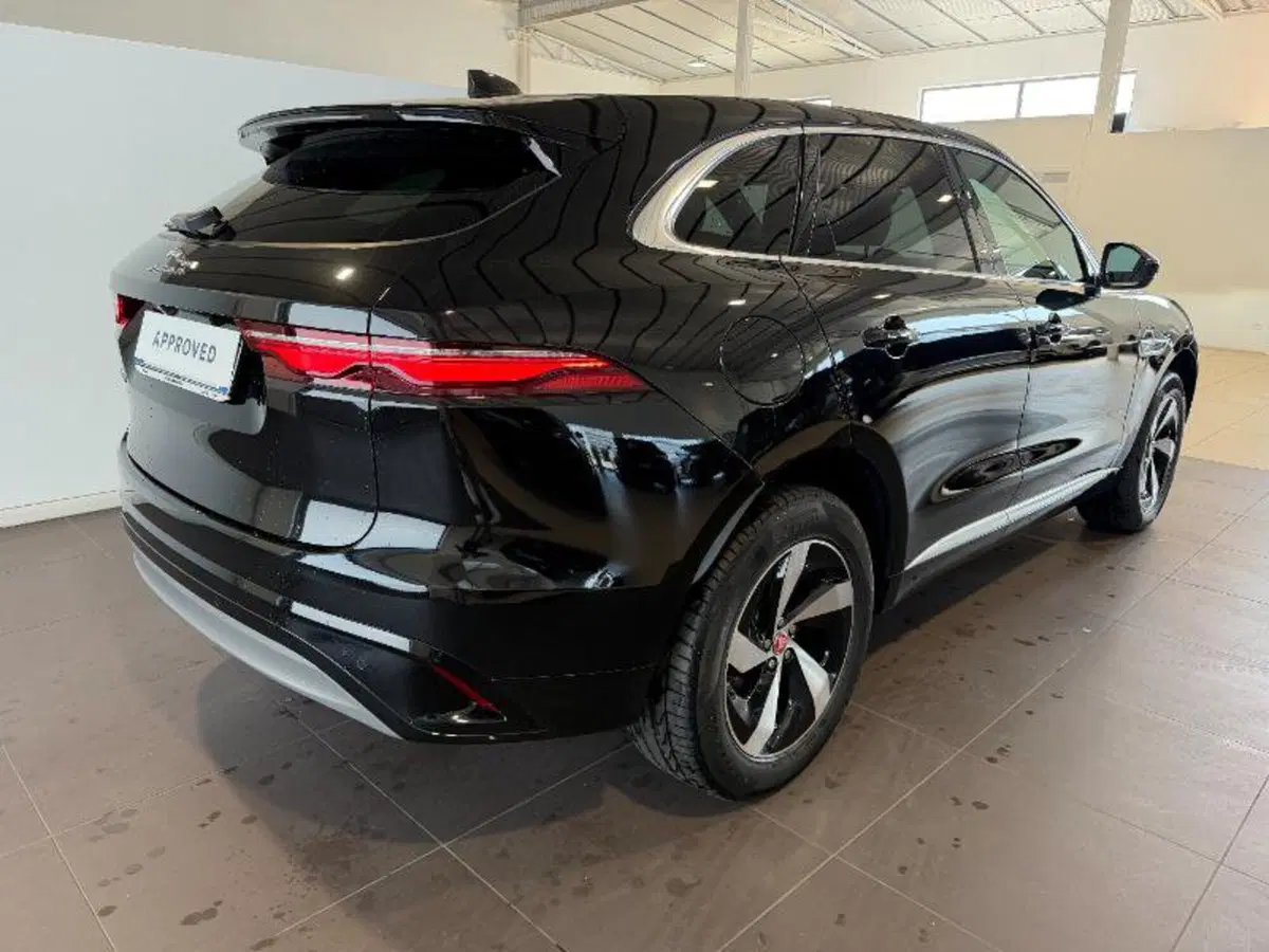 Jaguar F-Pace usata a Venezia (5)