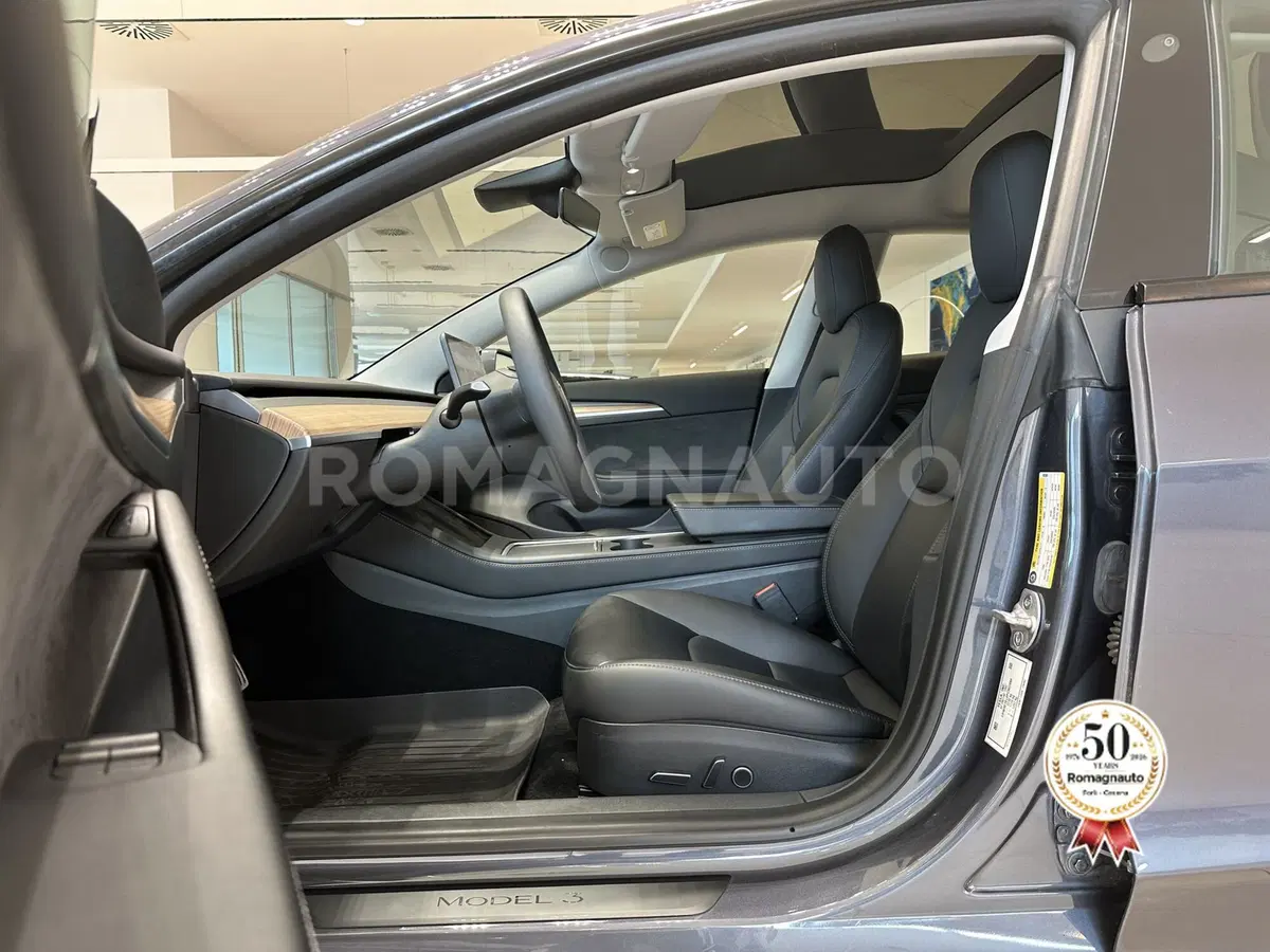 Tesla Model 3 usata a Forlì-Cesena (9)