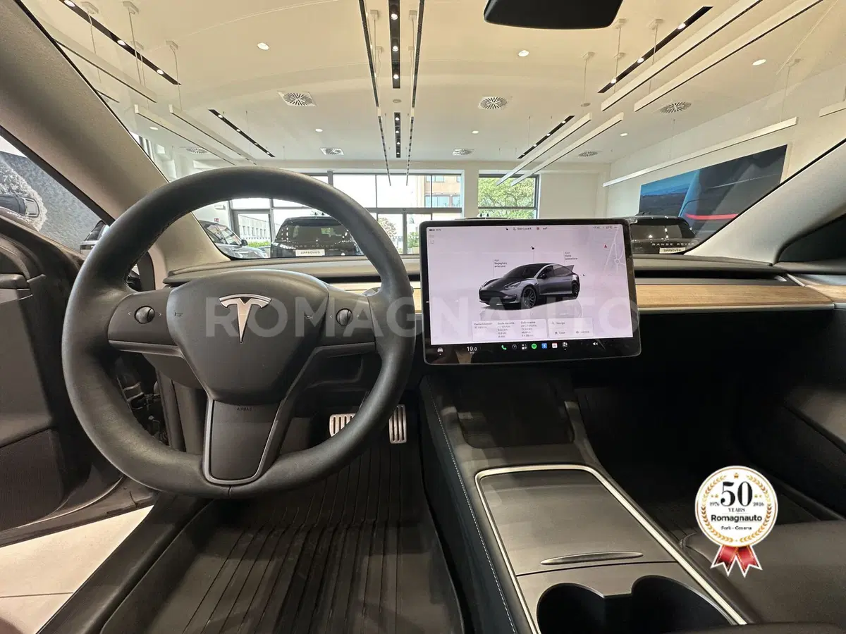 Tesla Model 3 usata a Forlì-Cesena (12)