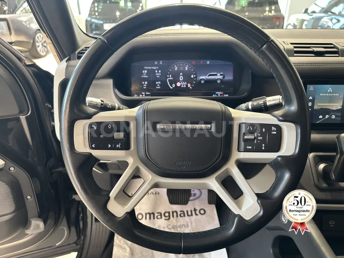 Land Rover Defender usata a Forlì-Cesena (16)