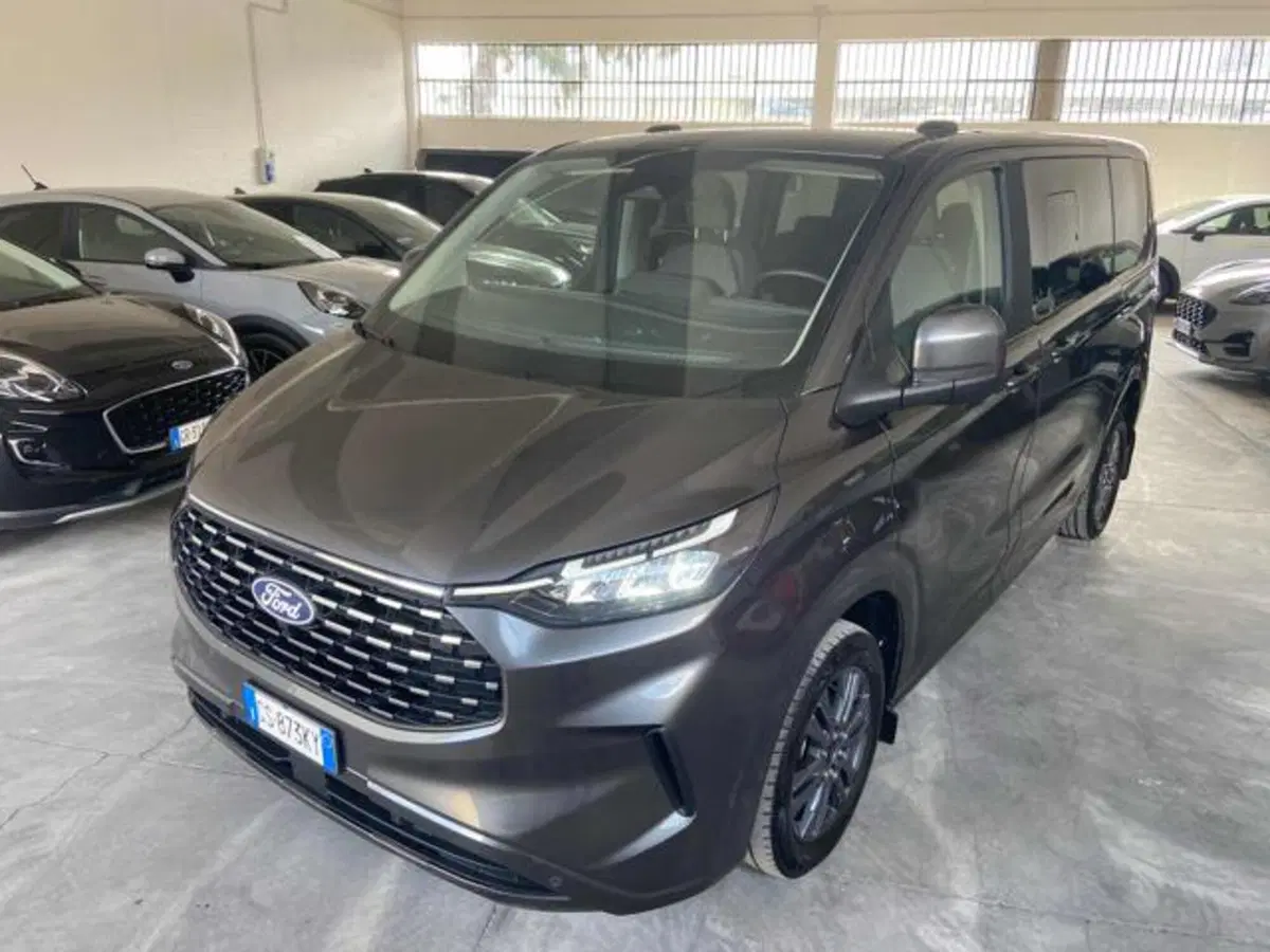 Ford Tourneo Custom usata a Bologna