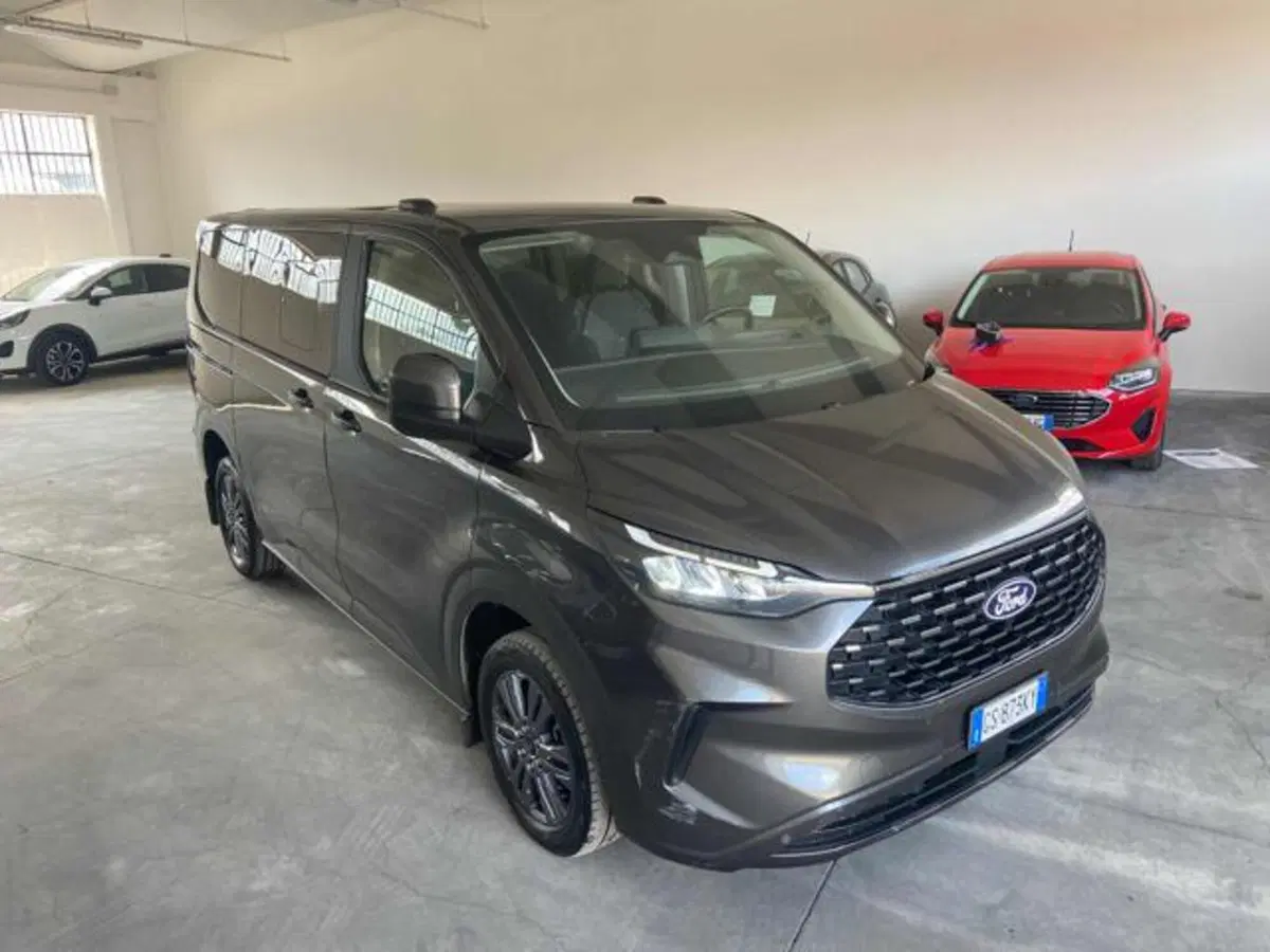 Ford Tourneo Custom usata a Bologna (3)