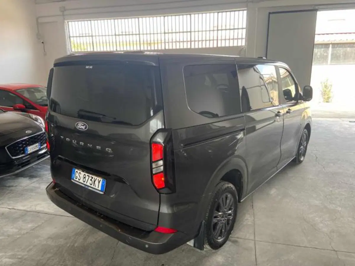 Ford Tourneo Custom usata a Bologna (4)