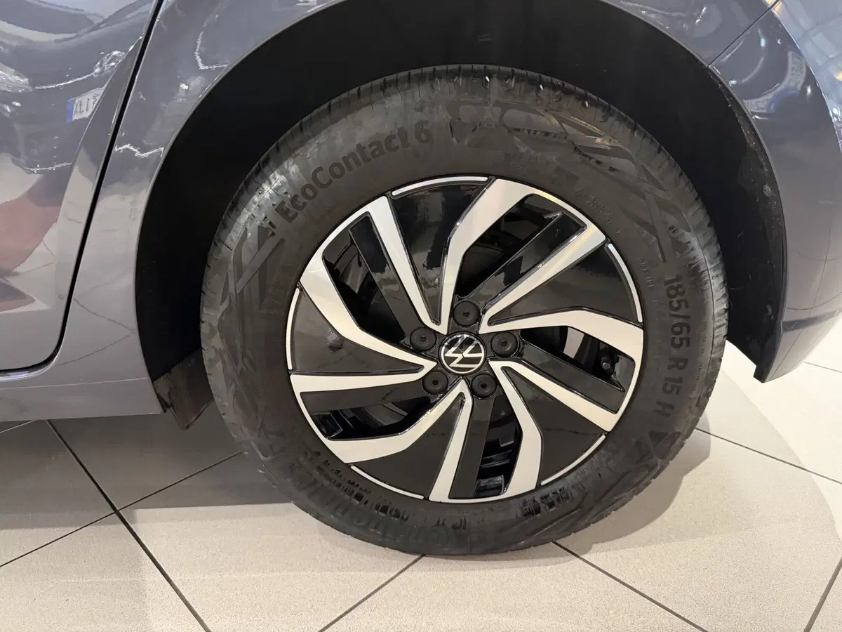 Volkswagen Polo usata a Genova (13)