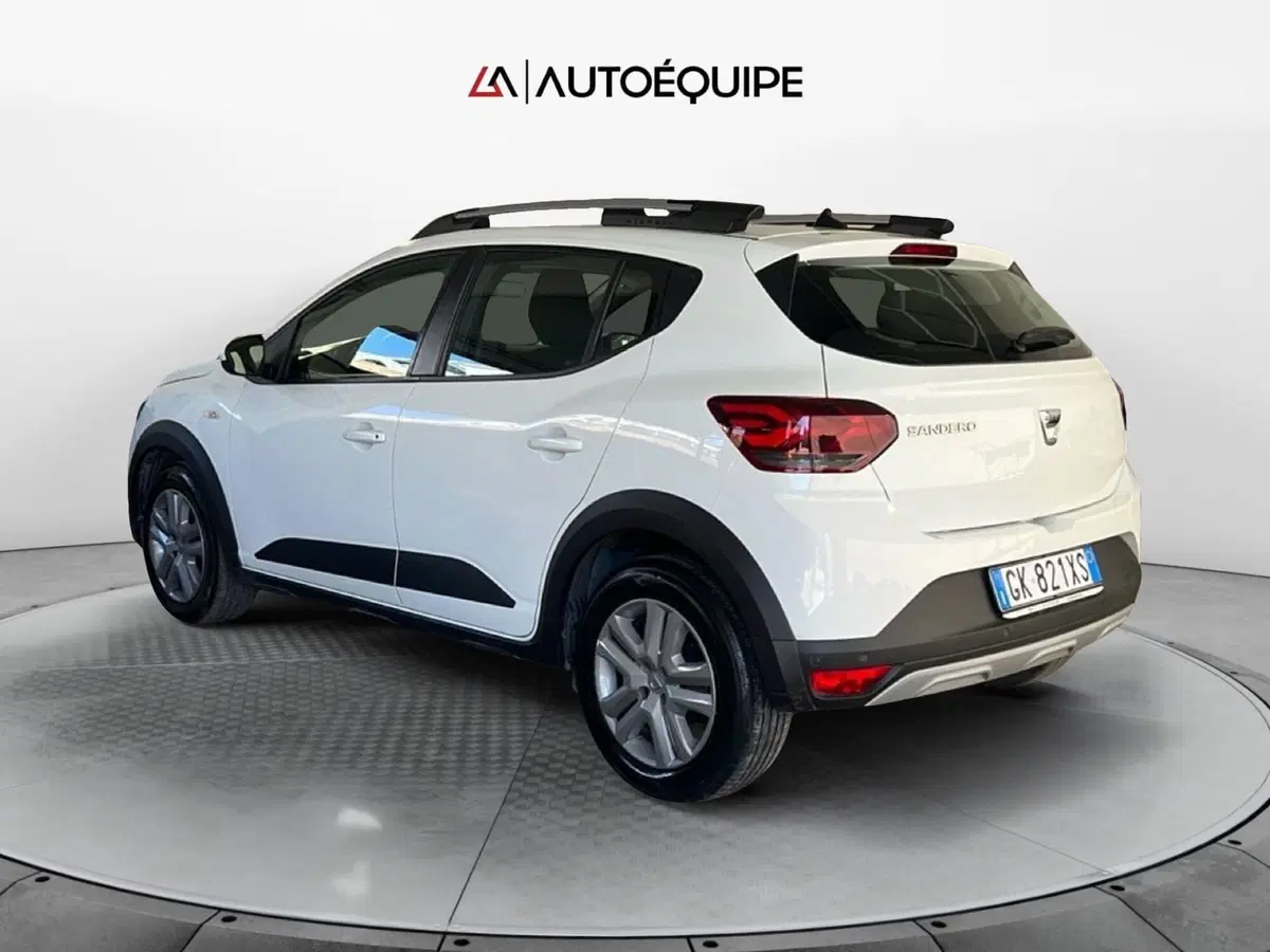 Dacia Sandero usata a Roma (3)
