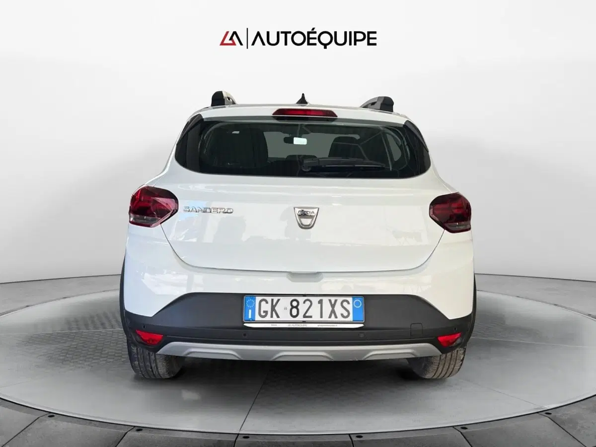 Dacia Sandero usata a Roma (4)