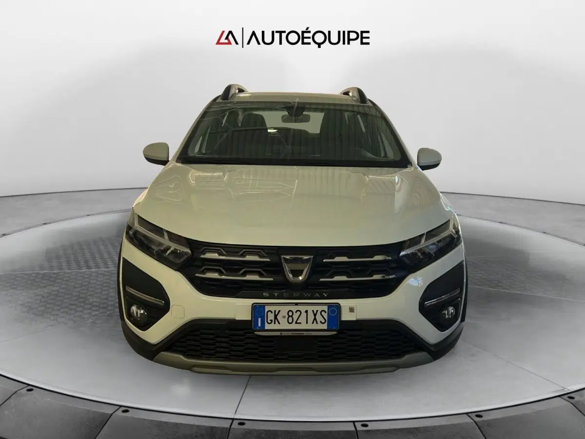 Dacia Sandero usata a Roma (8)