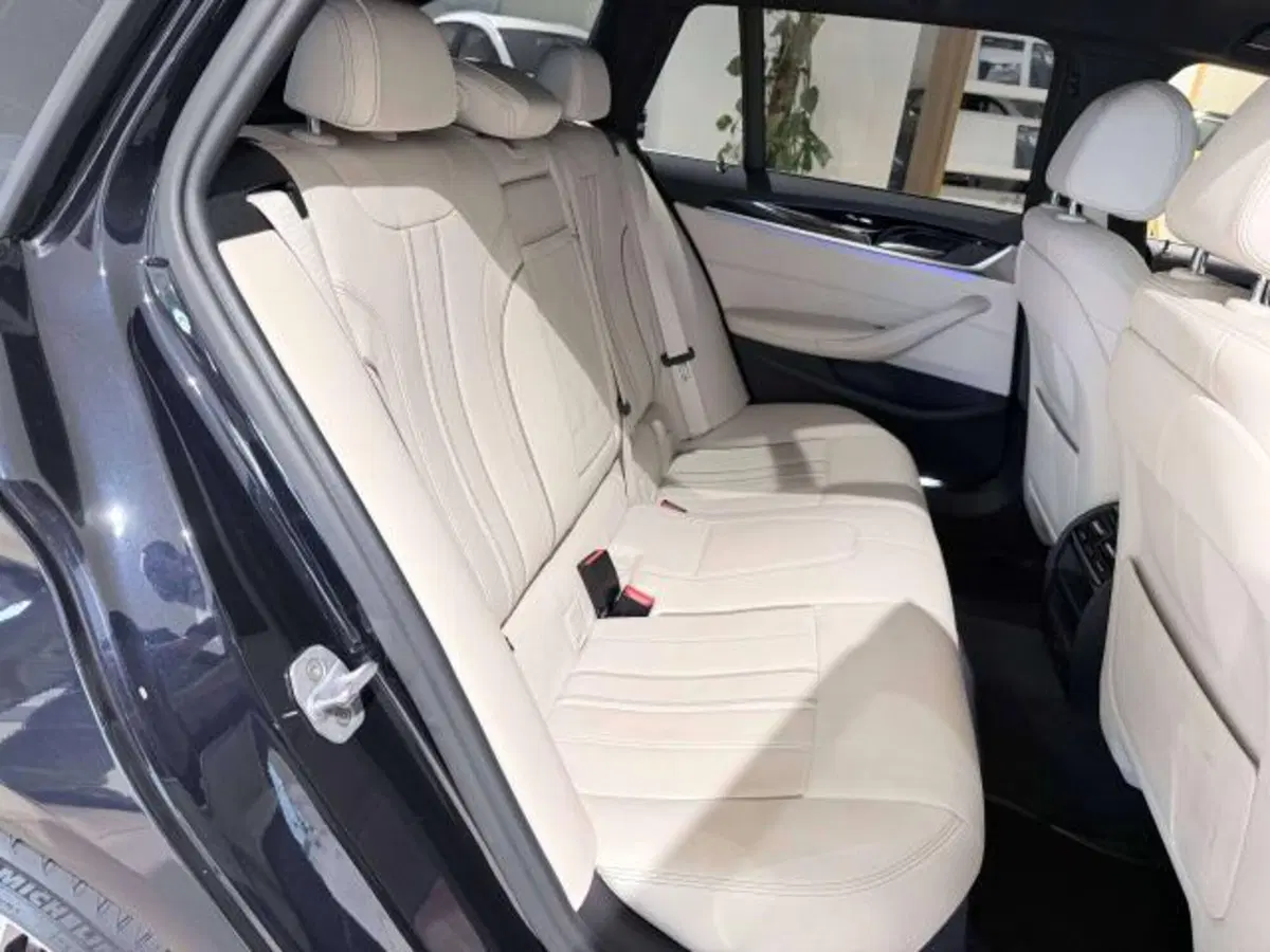 BMW Serie 5 Touring usata a Savona (17)