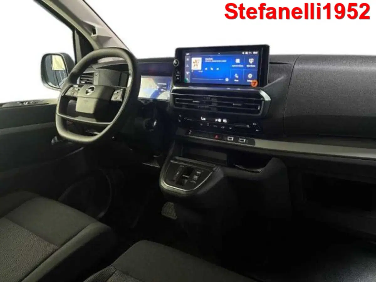 Opel Zafira Life nuova a Bologna (15)