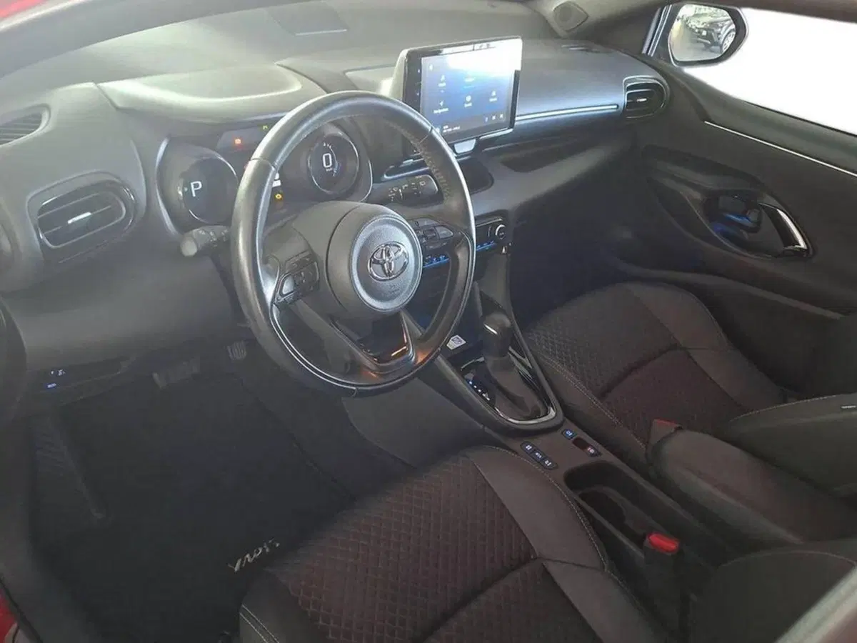 Toyota Yaris Cross usata a Torino (11)