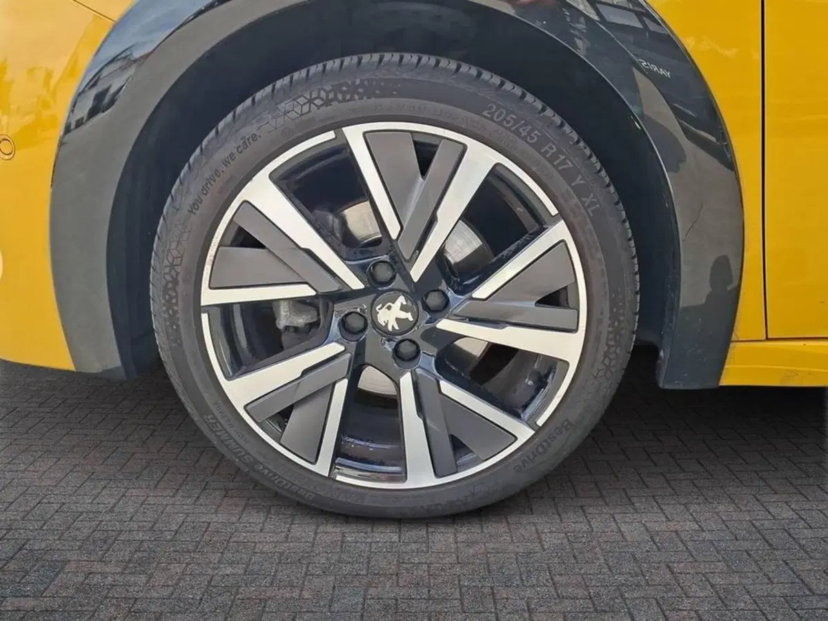 Peugeot 208 usata a Torino (7)