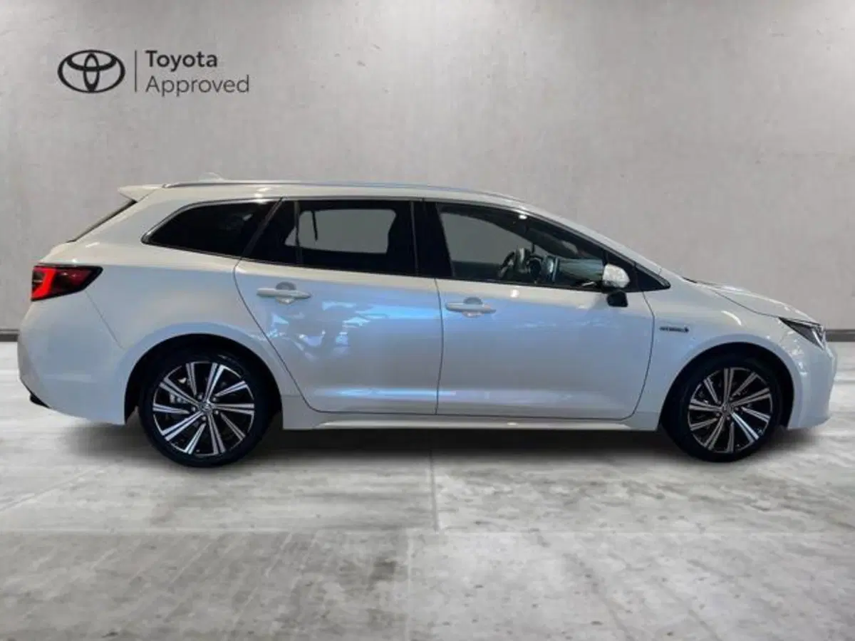 Toyota Corolla Touring Sports usata a Vercelli (14)