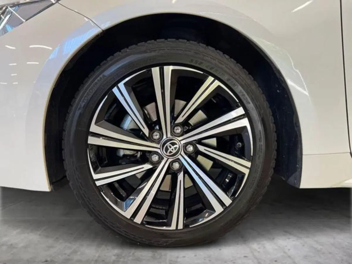Toyota Corolla Touring Sports usata a Vercelli (15)
