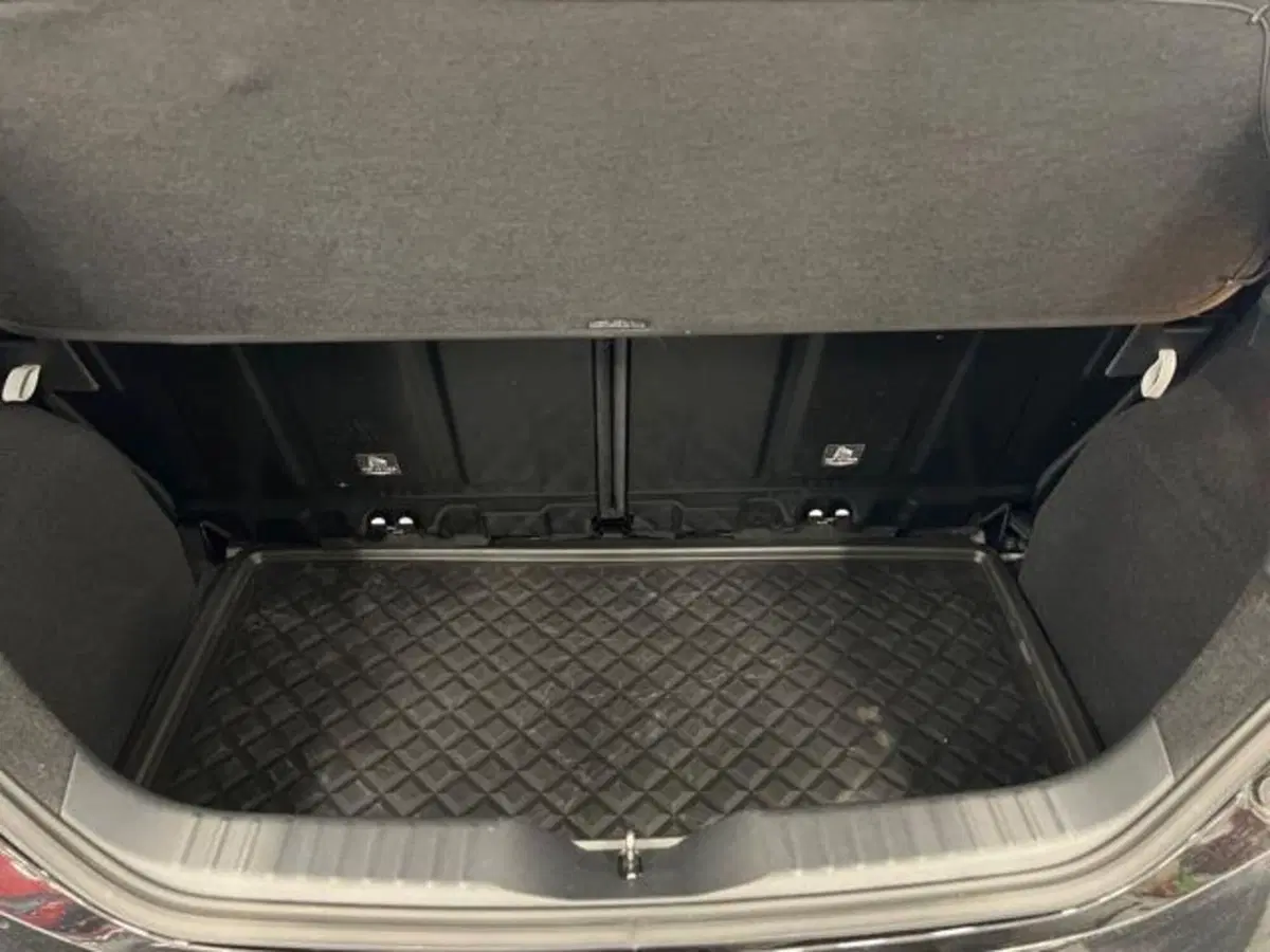 Toyota Aygo X usata a Vercelli (11)