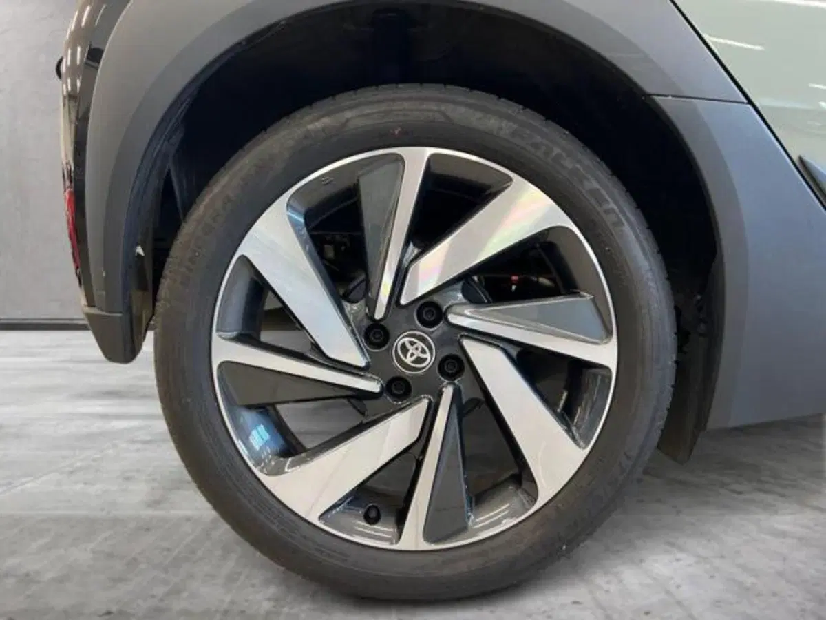 Toyota Aygo X usata a Vercelli (15)