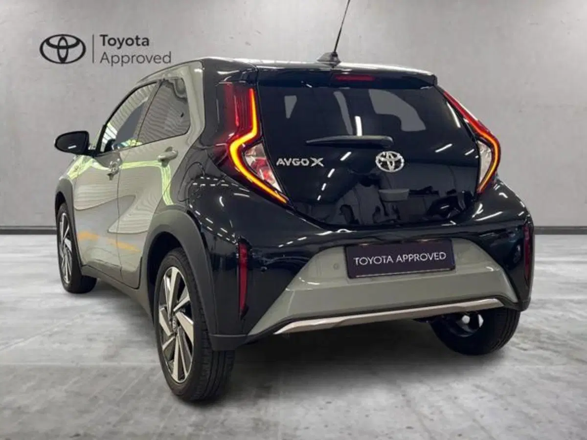 Toyota Aygo X usata a Vercelli (16)