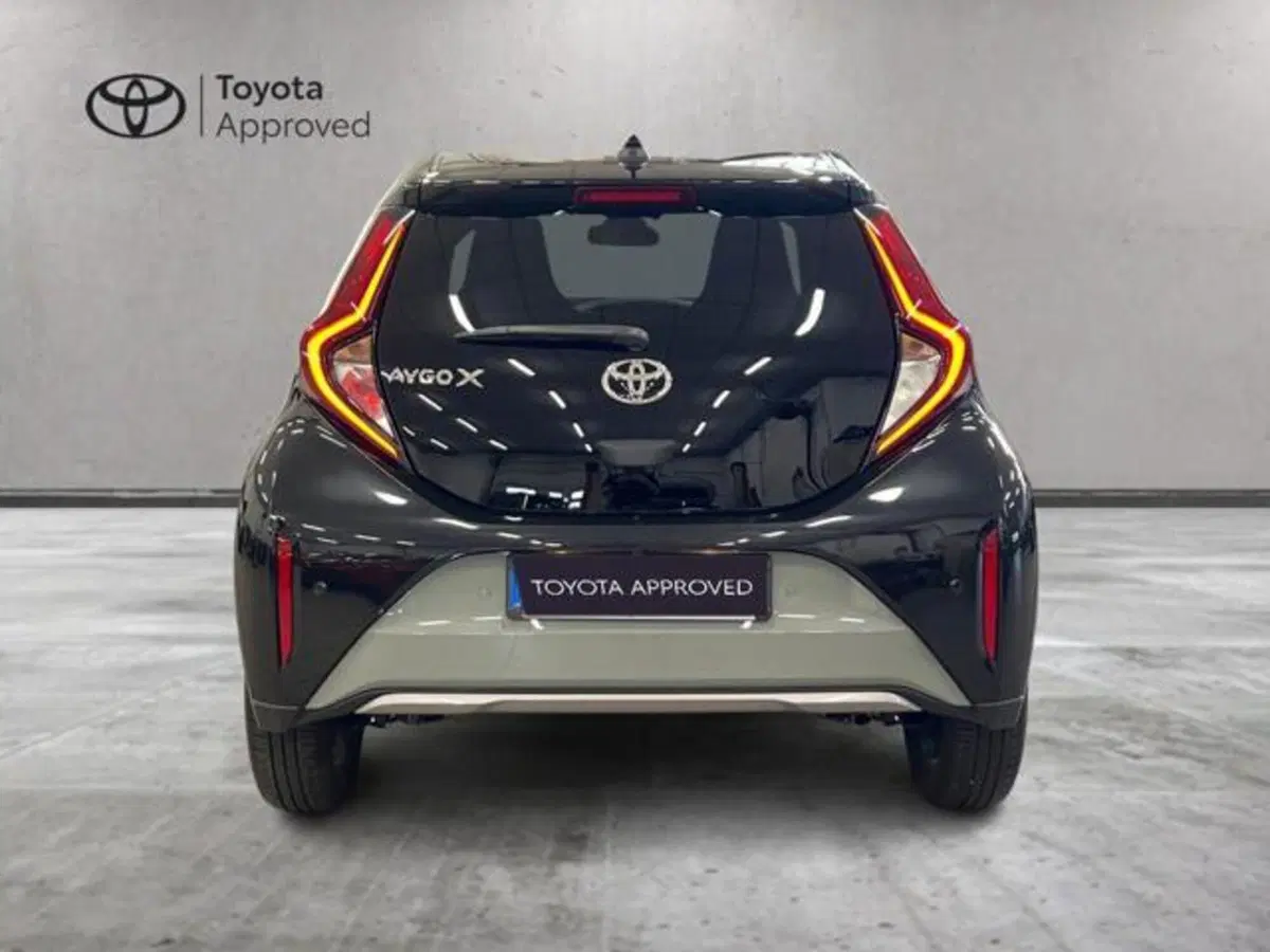 Toyota Aygo X usata a Vercelli (4)