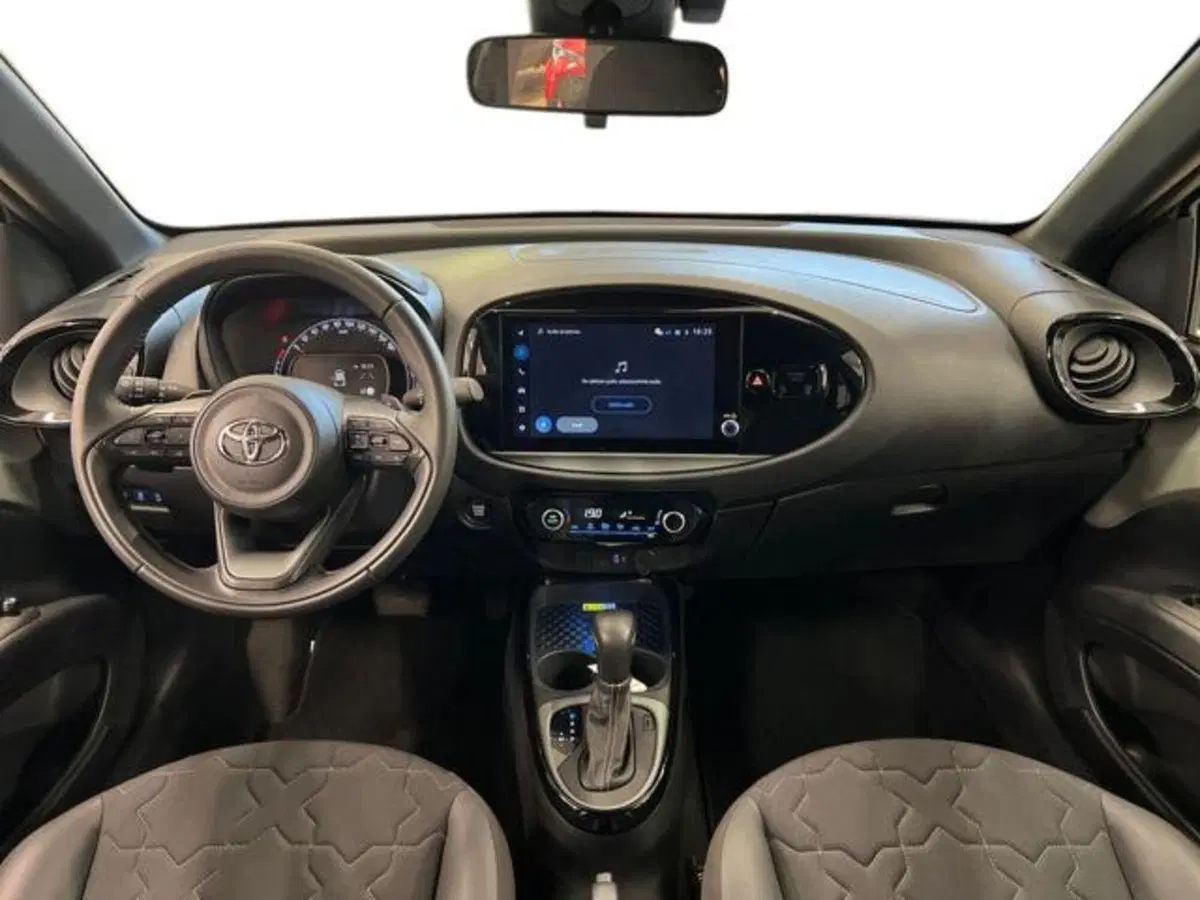 Toyota Aygo X usata a Vercelli (9)
