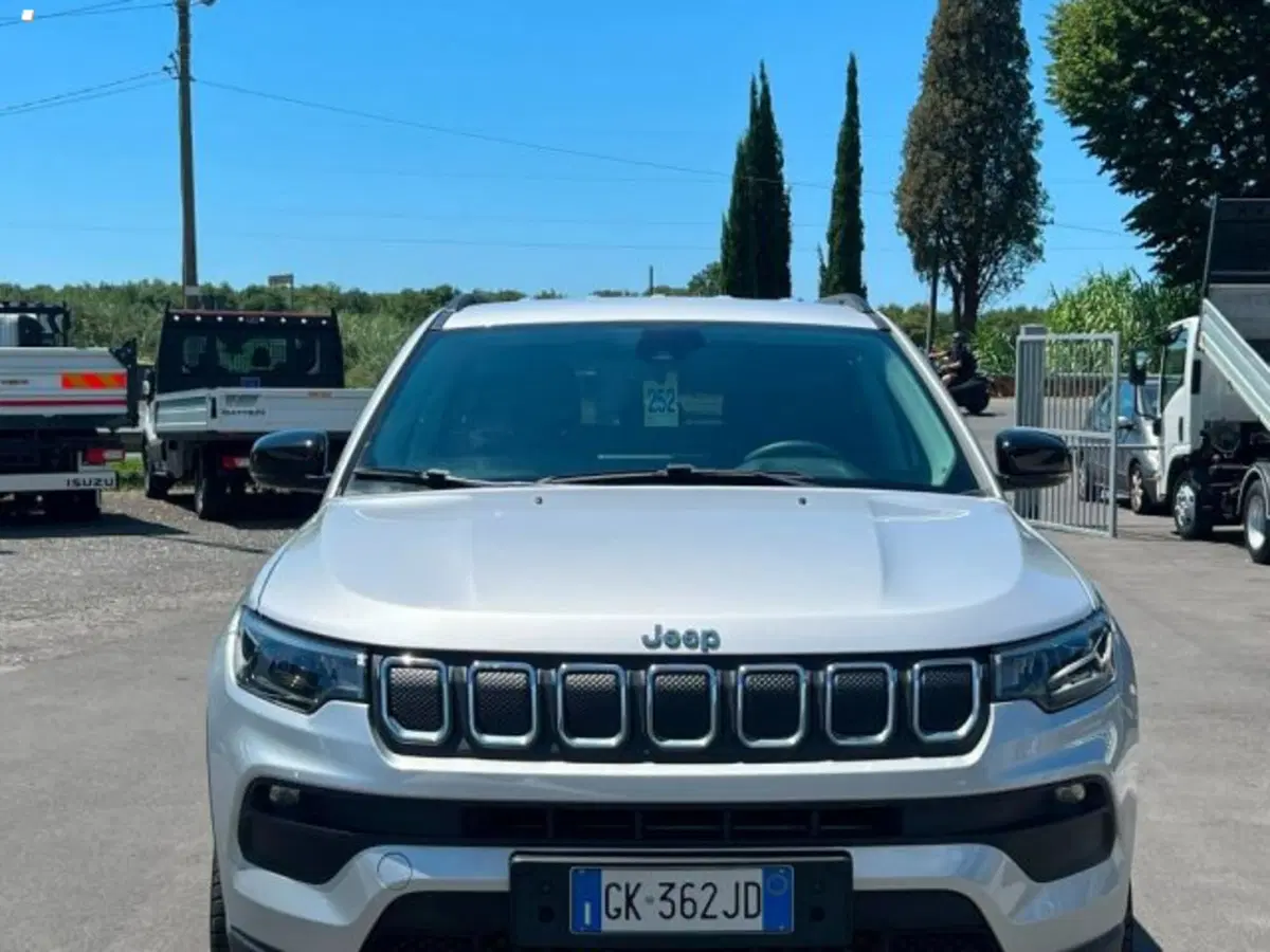 Jeep Compass usata a Lucca (2)
