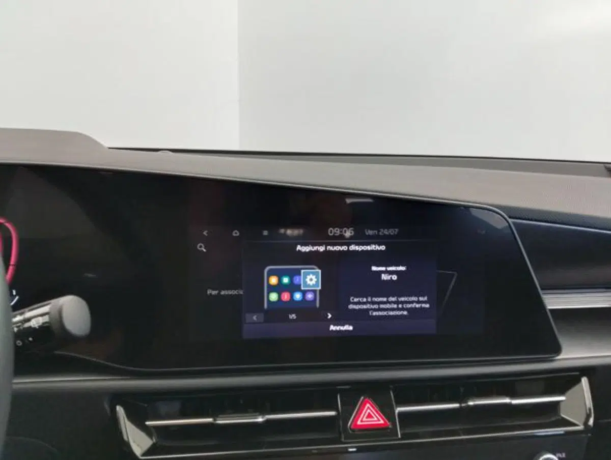 Kia Niro usata a Como (14)