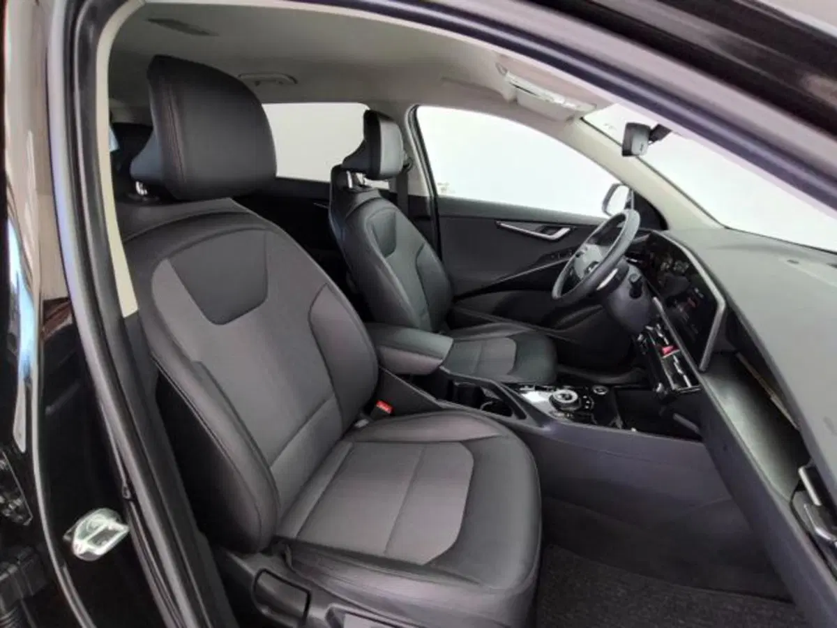 Kia Niro usata a Como (3)