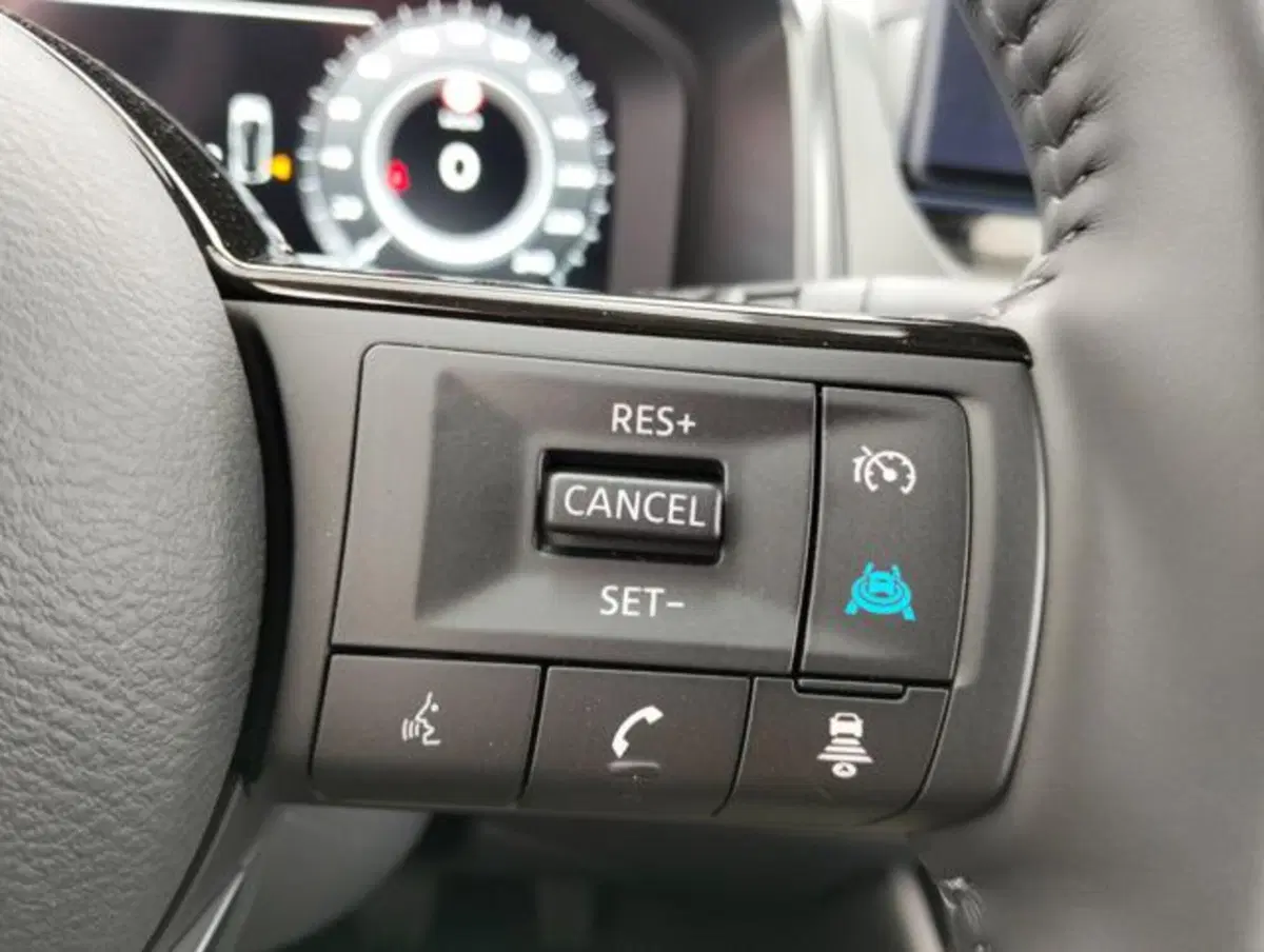 Nissan Qashqai nuova a Como (11)