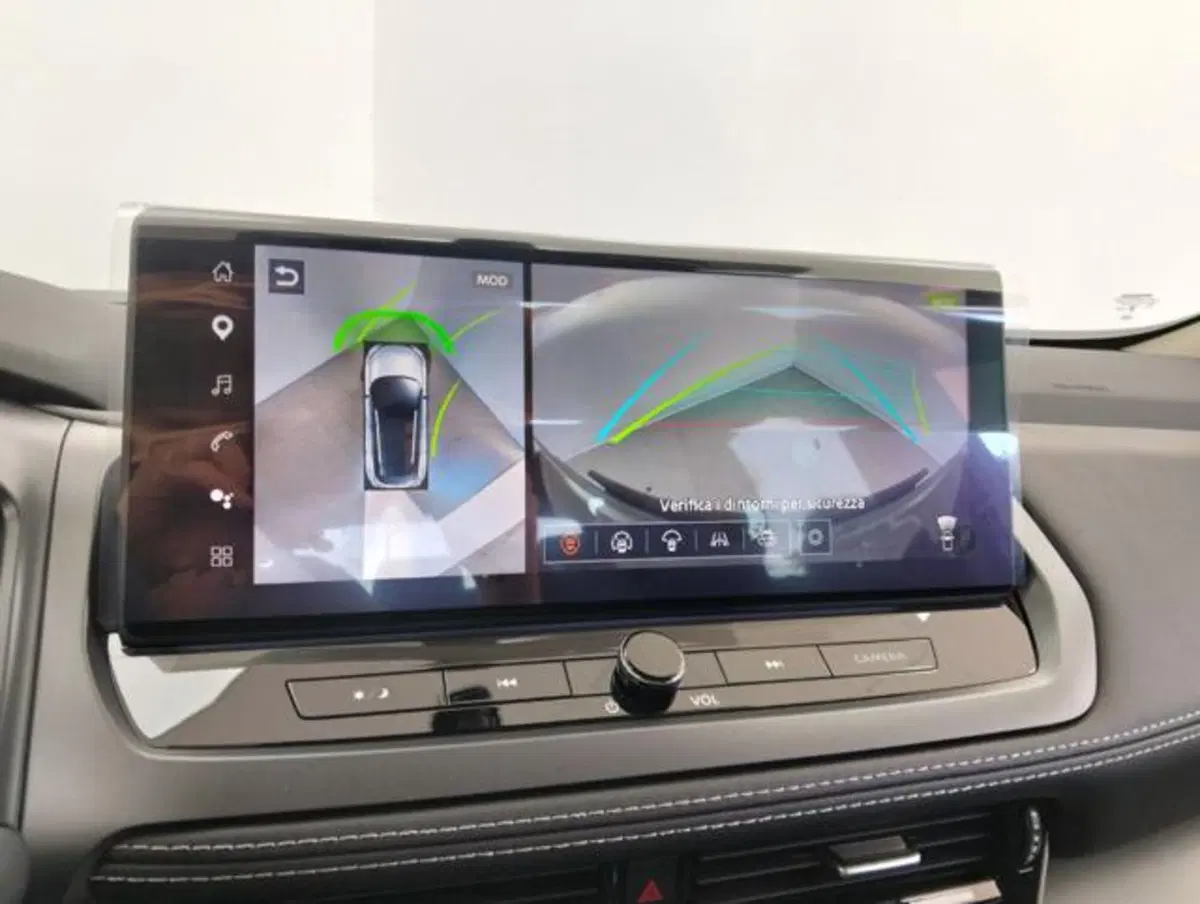 Nissan Qashqai nuova a Como (16)