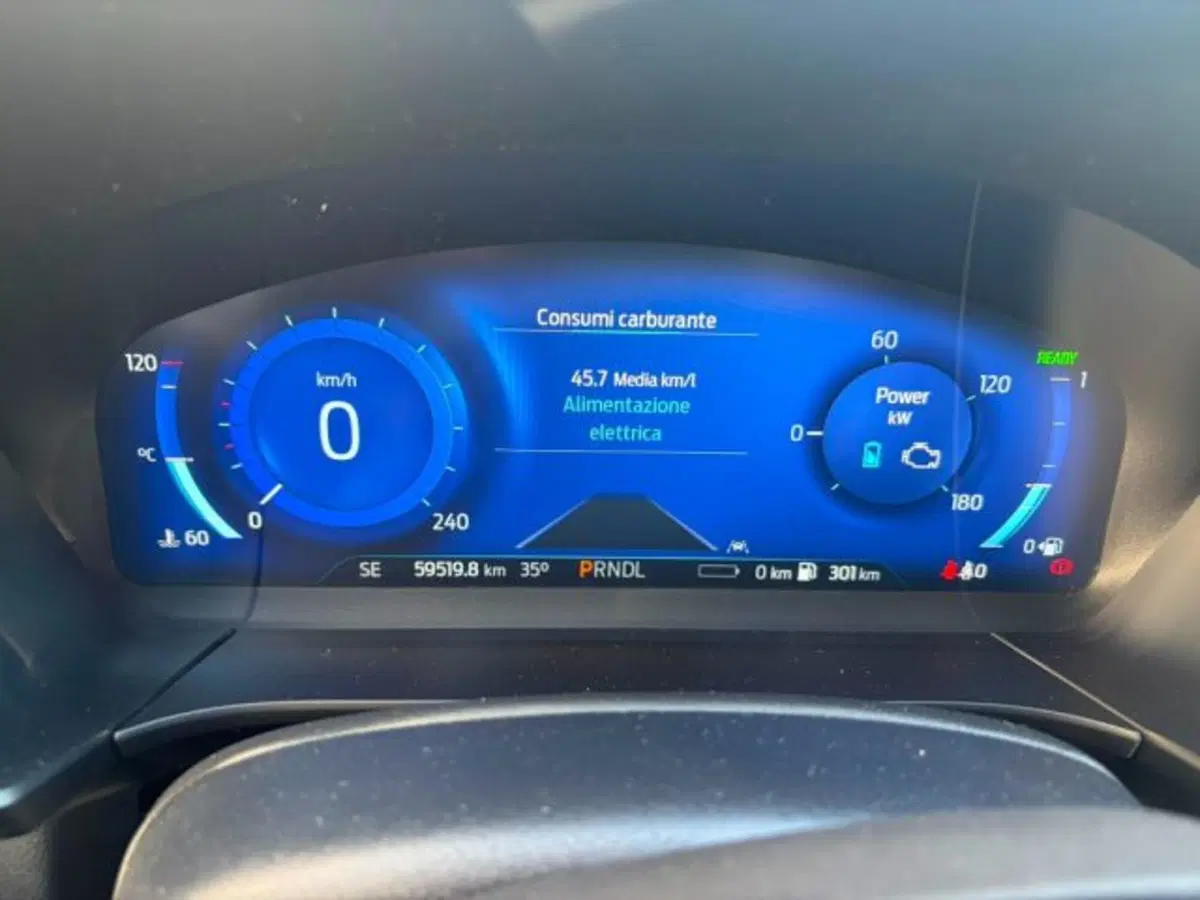 Ford Kuga usata a Lodi (9)