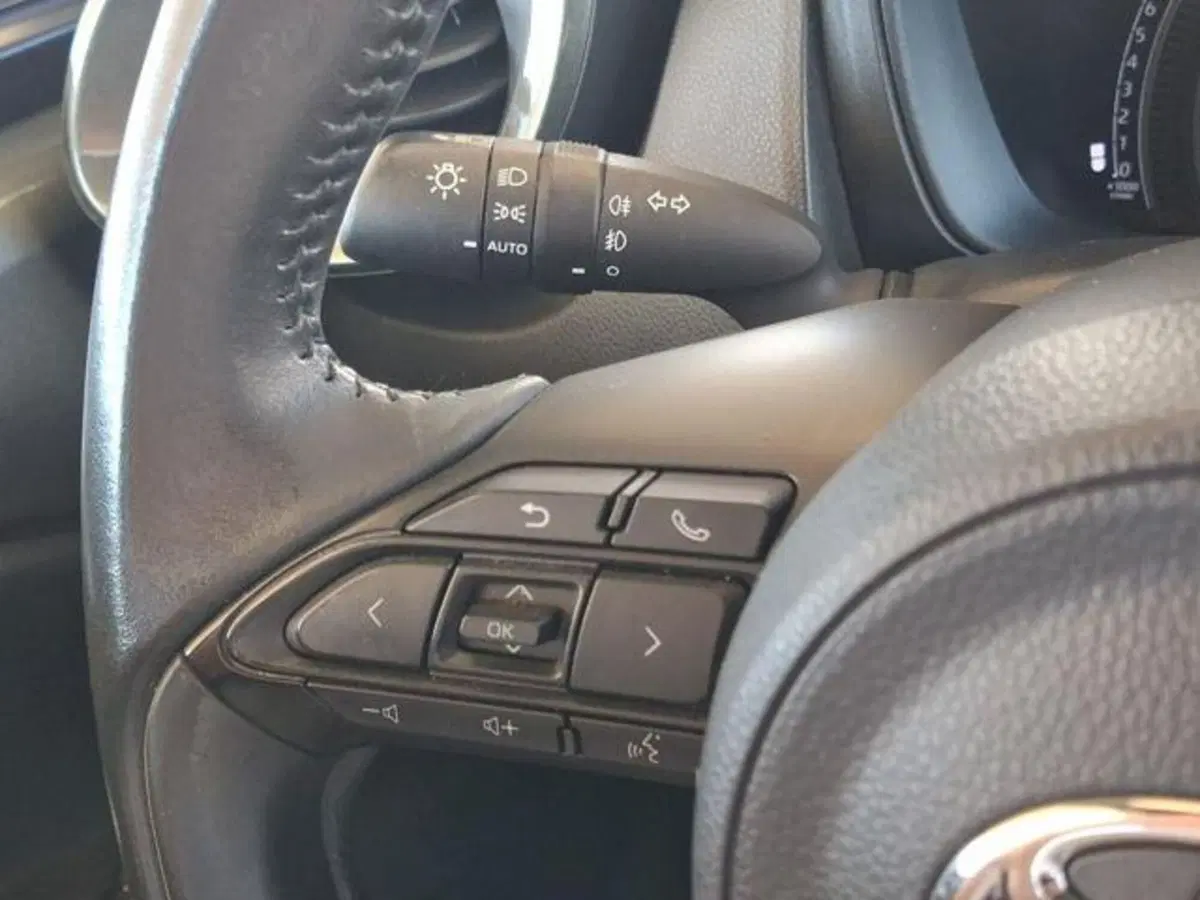 Toyota Aygo X usata a Roma (17)