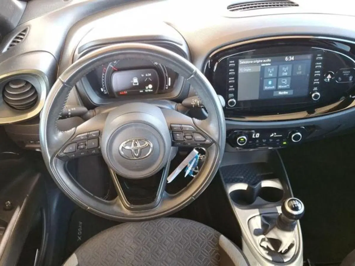Toyota Aygo X usata a Roma (8)