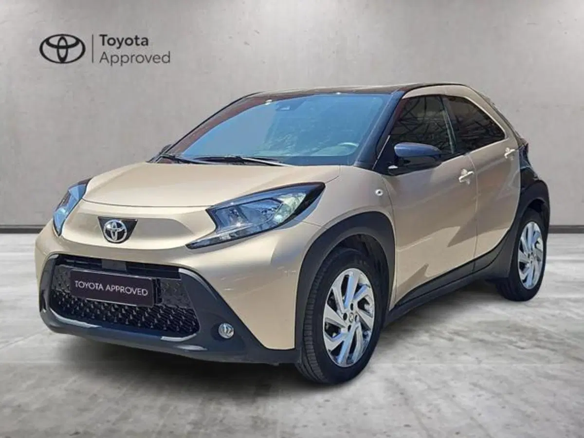 Toyota Aygo X usata a Roma