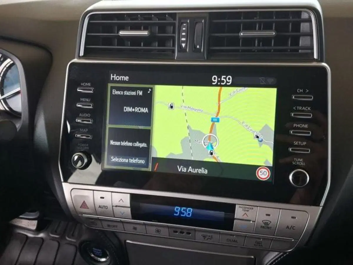 Toyota Land Cruiser usata a Roma (10)